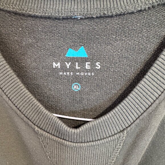 Myles Apparel - Everyday Crew Sweatshirt in Forest - Picture 3 of 3